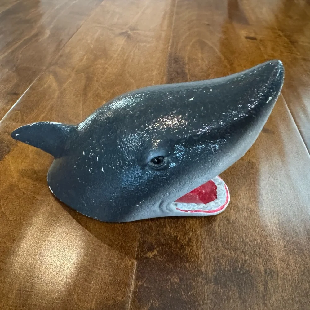 Set of aquarium figurines